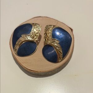 Vintage Elegant Gold and Blue Earrings